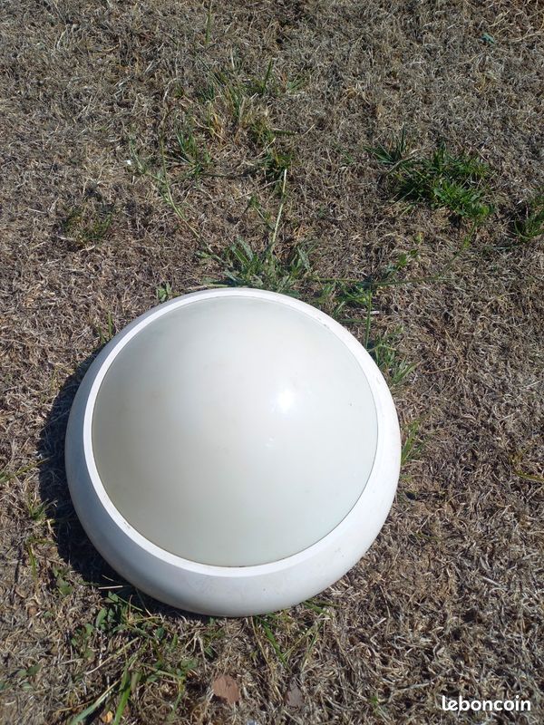 Lampe ronde (image 1)