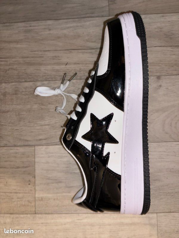 Bape STA Noir et Blanc (image 4)