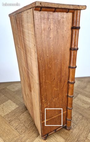 Armoire De Poupée Ancienne En Pitchpin Façon Bambou - Jouet Vers 1900 - 35 Cm