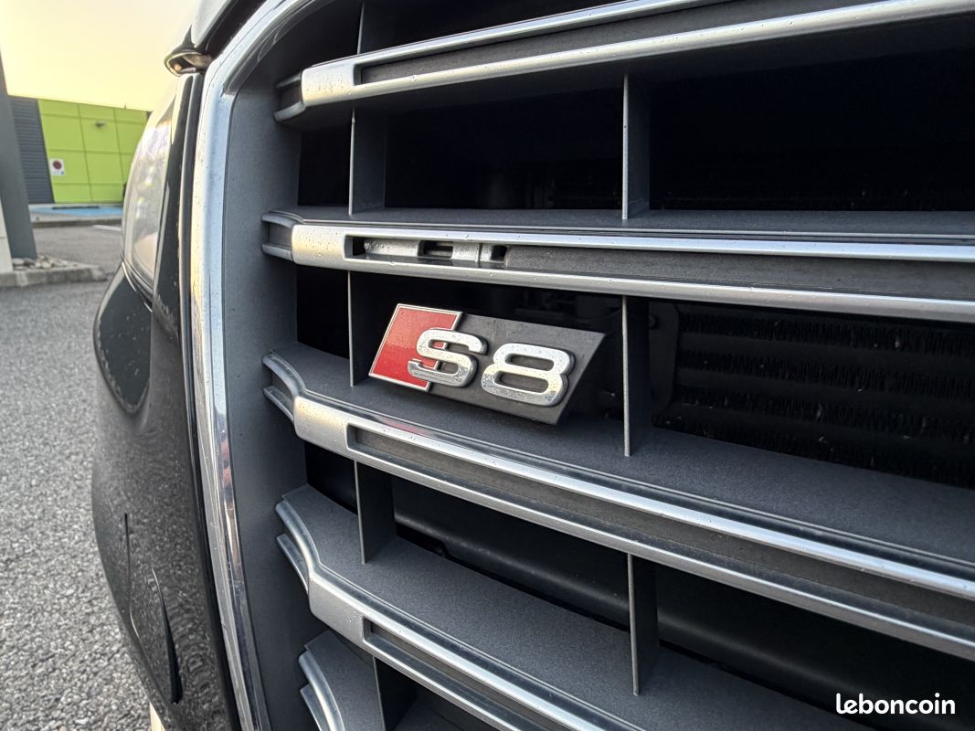 Audi s8 d4 (i) v8 4.0 tfsi 520 quattro toit ouvrant bose soft close (image 7)