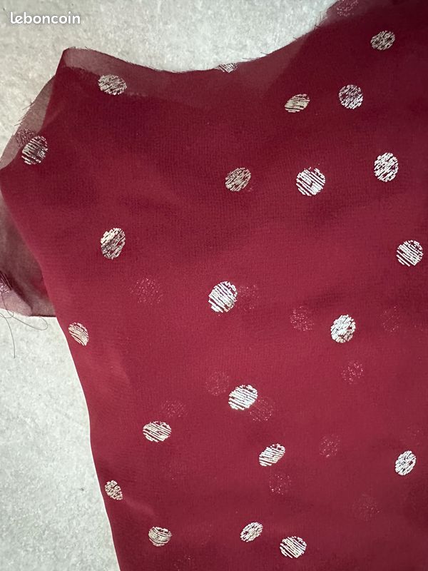 Coupon de tissu mousseline bordeaux (image 4)