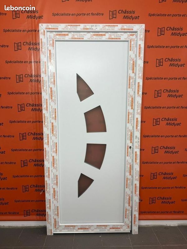 Porte PVC⁯⁪⁬⁪⁭⁫⁠⁢‌‌⁪⁫⁭⁭⁢ (image 1)