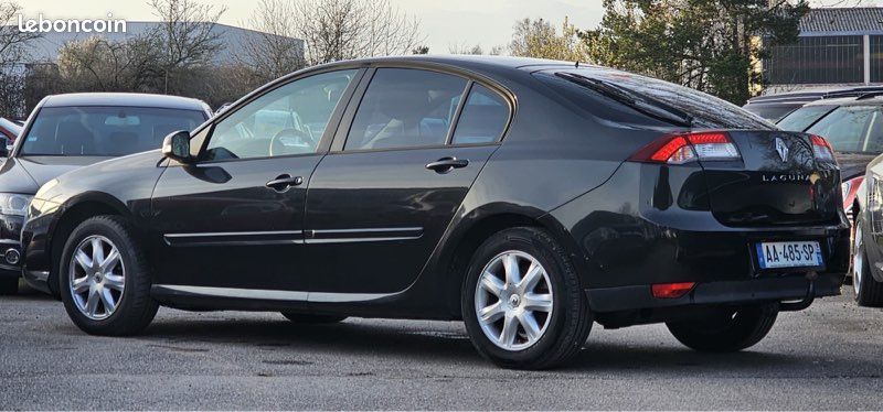 Renault Laguna III 1.5l Dci 110 Black Édition Du 05/09 (image 3)