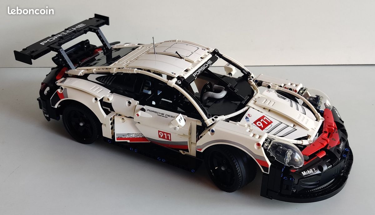 42096 LEGO Technic - Porsche 911 RSR (image 3)