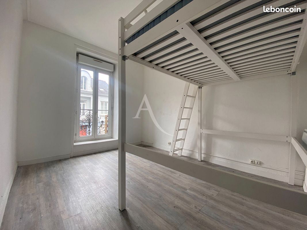 Appartement 1 pièce 25 m² · à Nantes · 25 m² · 516 €