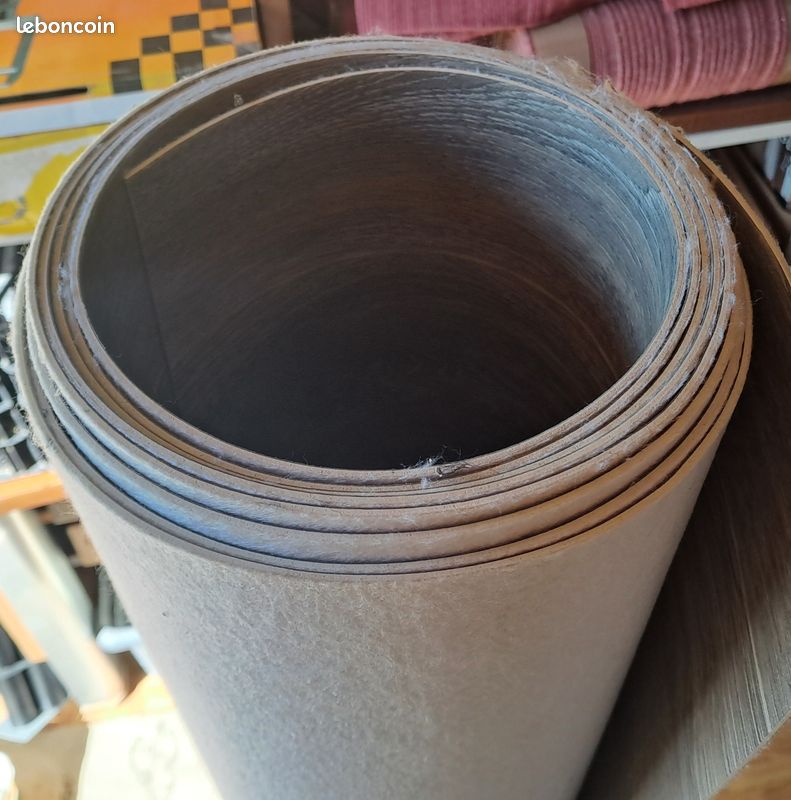 Lino sol pvc quasi neuf motif gris immitation parquet h 142cm long environ 7mL (image 1)