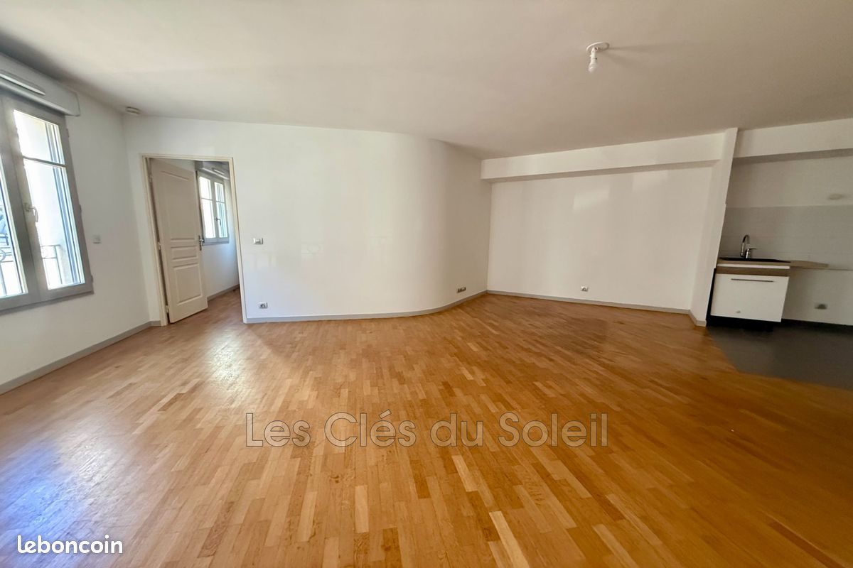 Appartement 3 pièces 67 m² · à Hyères · 67 m² · 190 000 €