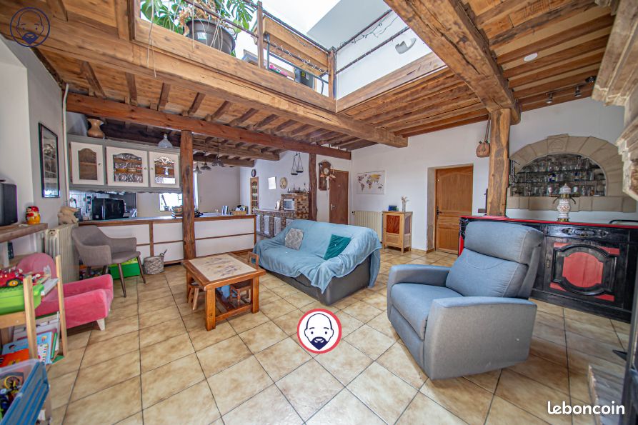 Maison 7 pièces 306 m² · à Velaines · 306 m² · 191 500 €