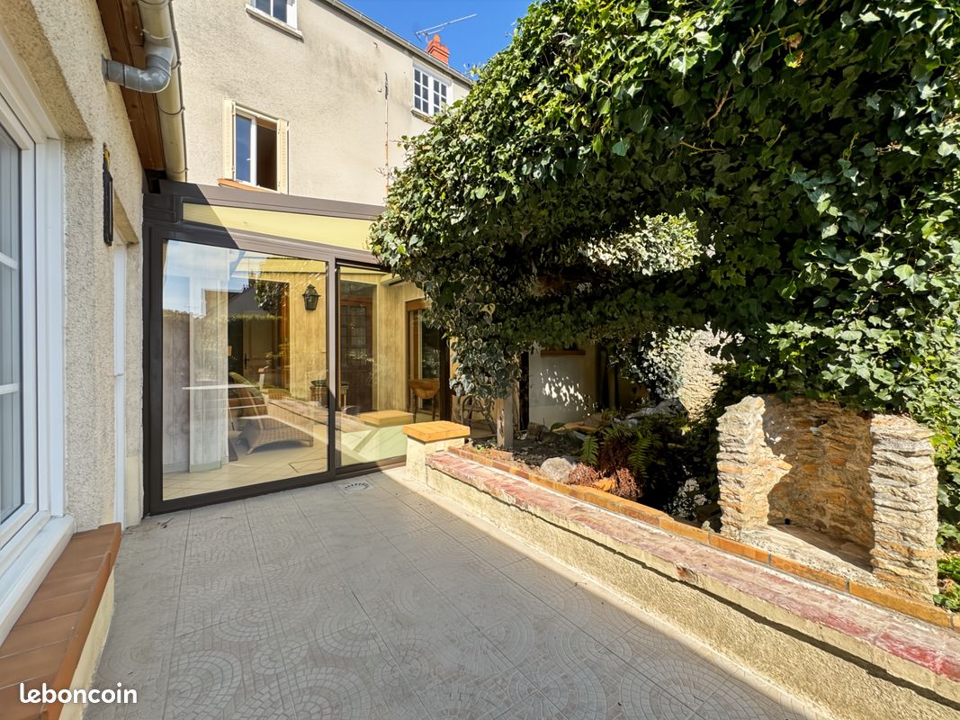 Maison 5 pièces 119 m² · à Étampes · 118,7 m² · 229 000 €