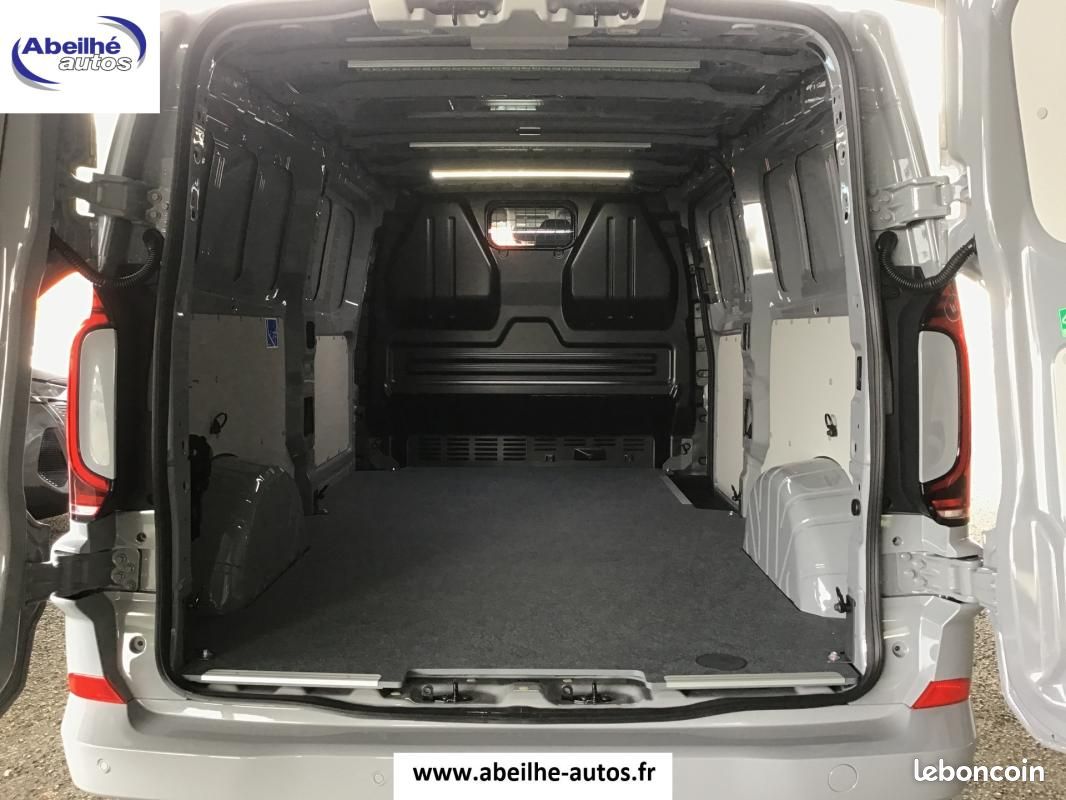 Volkswagen Transporter VAN T7 L2H1 BVA8 2.0 TDI 150 BUSINESS 3PL (image 26)