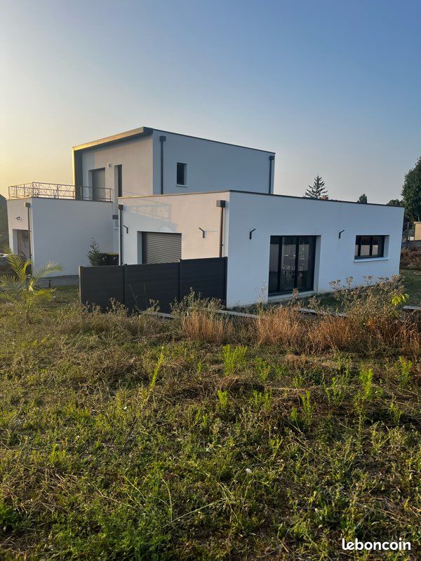 Maison 5 pièces 150 m² · à Briollay · 150 m² · 430 000 €