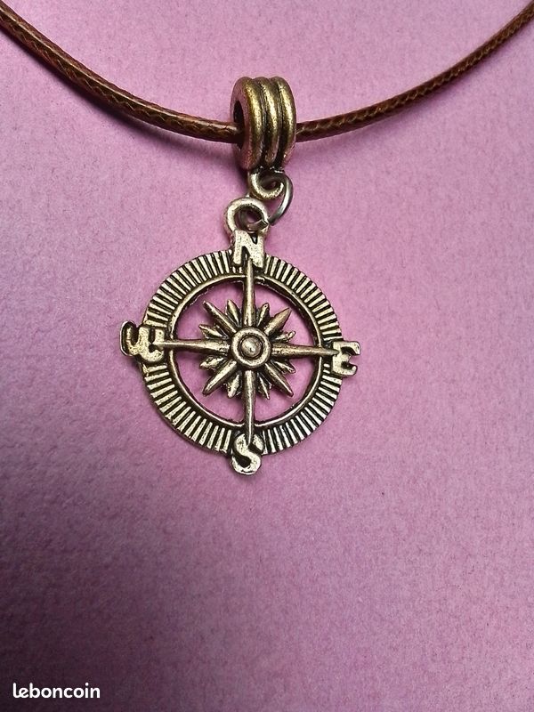 Pendentif Religieux De Marin Ancien - Bijou Vintage - Occasion