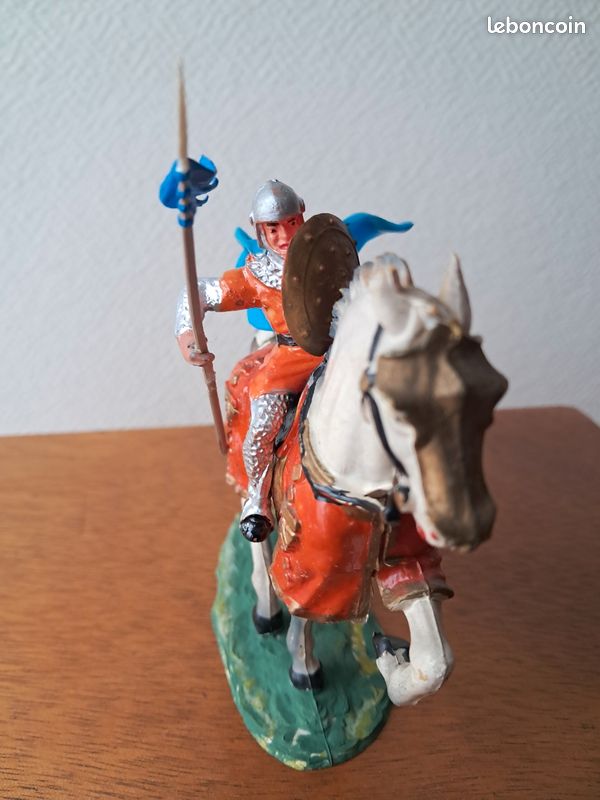 ELASTOLIN HAUSSER - FIGURINE MOYEN AGE - CHEVALIER Lance et