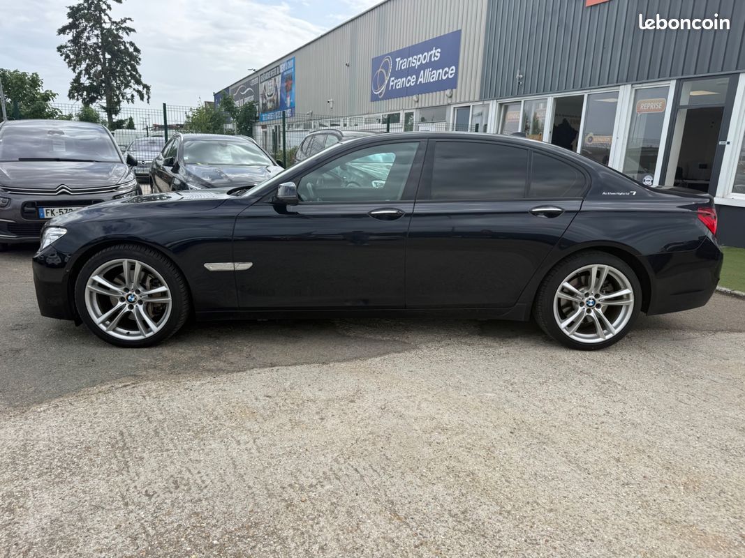 BMW SERIE 7 ACTIVEHYBRID 7 354H 320 FULL-HYBRID EXCLUSIVE - SOFT CLOSE - SIÈGES CHAUFFANTS AV/A -CAMÉRA DE RECUl (image 3)