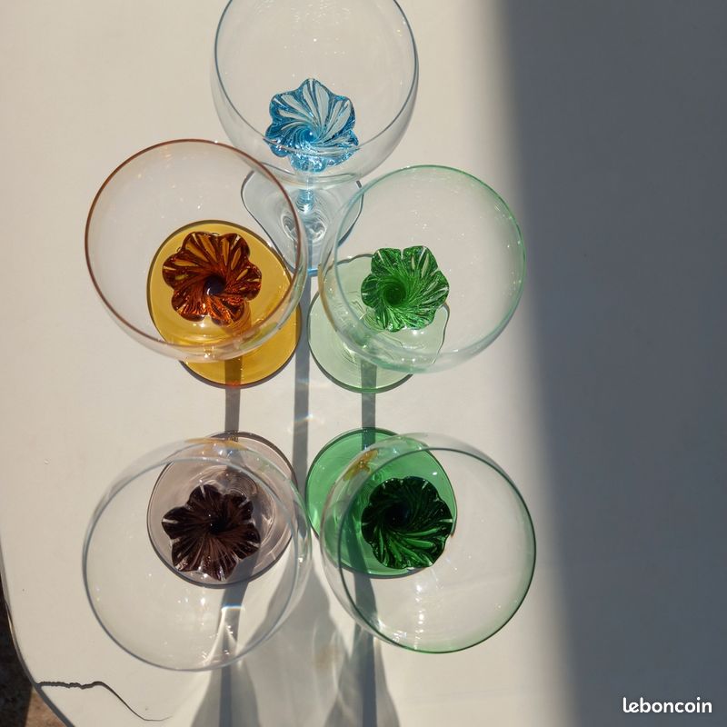 Table'Colors Lot De 50 Verres à Vin Plastique Réutilisables 17 Cl – À Pied, Transparent, Idéal Mariage & Apéro