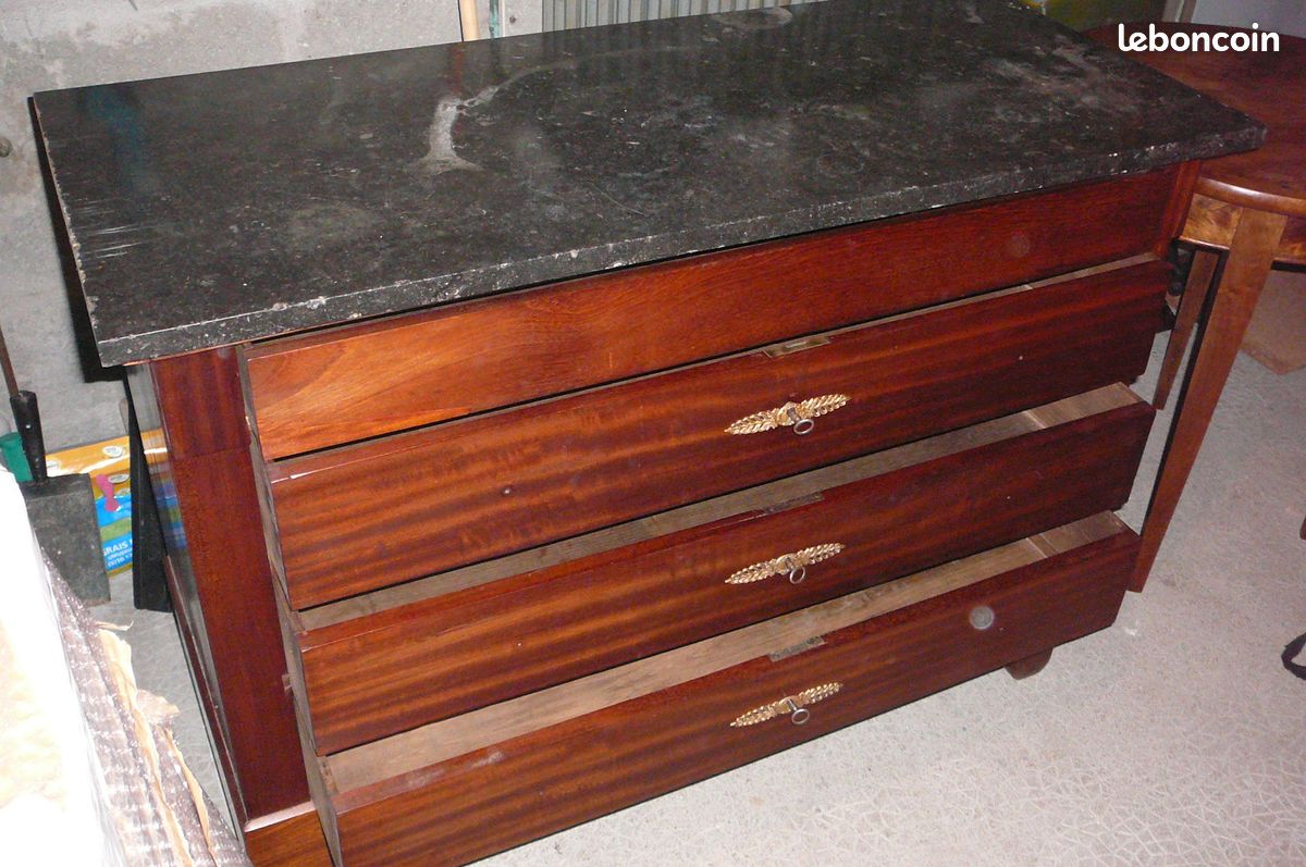 Commode ancienne dessus marbre tiroirs (image 1)
