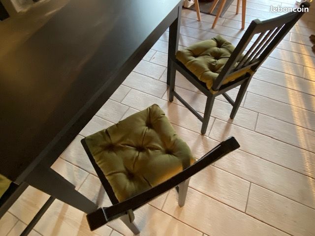 A vendre table et 6 chaises ikea etat neuf (image 2)