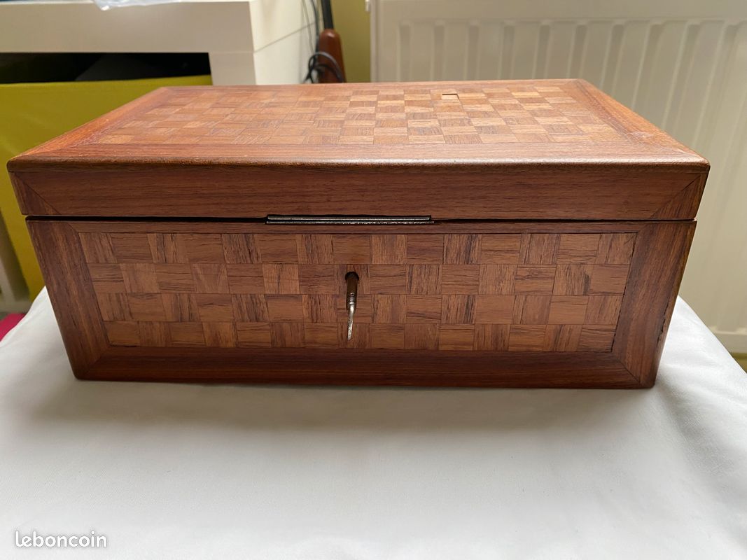 Boite ancienne en marqueterie bois (image 3)