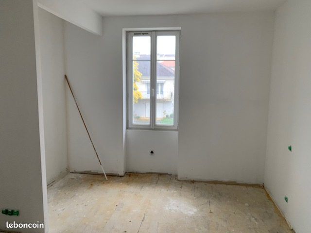 Maison 5 pièces 130 m² - Ruffec 16700 (image principale 5)
