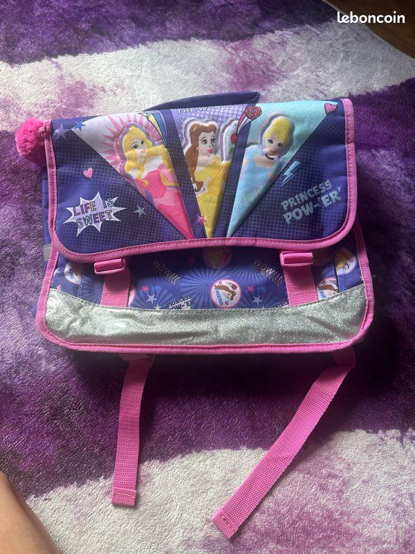 Cartable princesse Disney neuf (image 1)