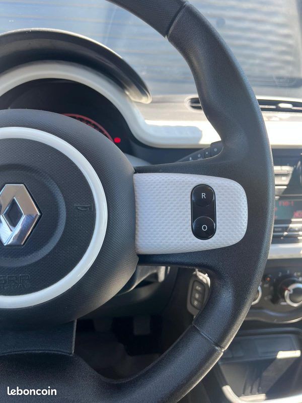 RENAULT TWINGO 3 Zen 1.0 Sce 75Ch (image 20)