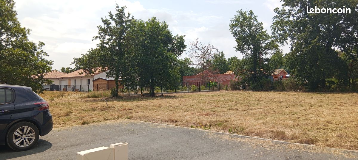 Terrain de 556m² le Hameau du lac à Labouheyre · 85 000 €