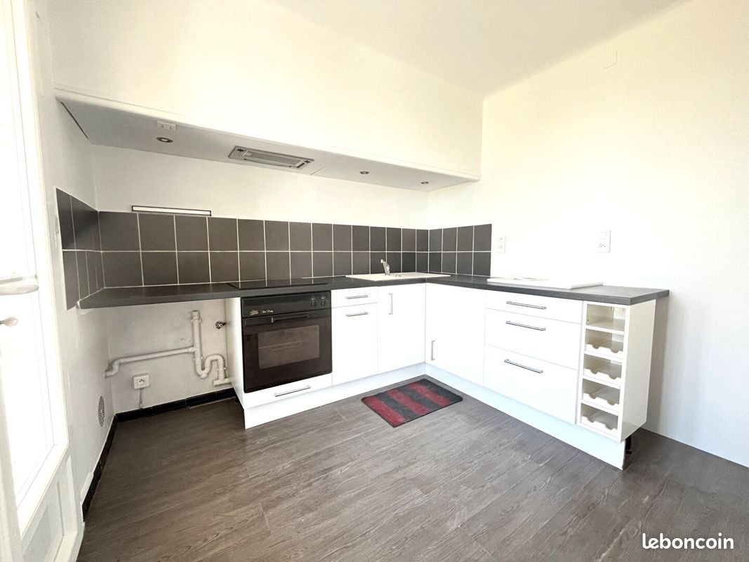 Appartement 3 pièces 57 m² · à Avignon · 57 m² · 712 €