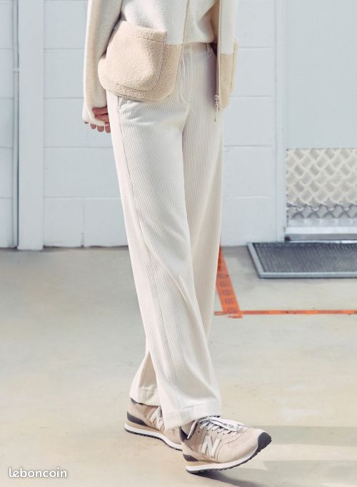 Pantalon large en velours côtelé beige (image 1)