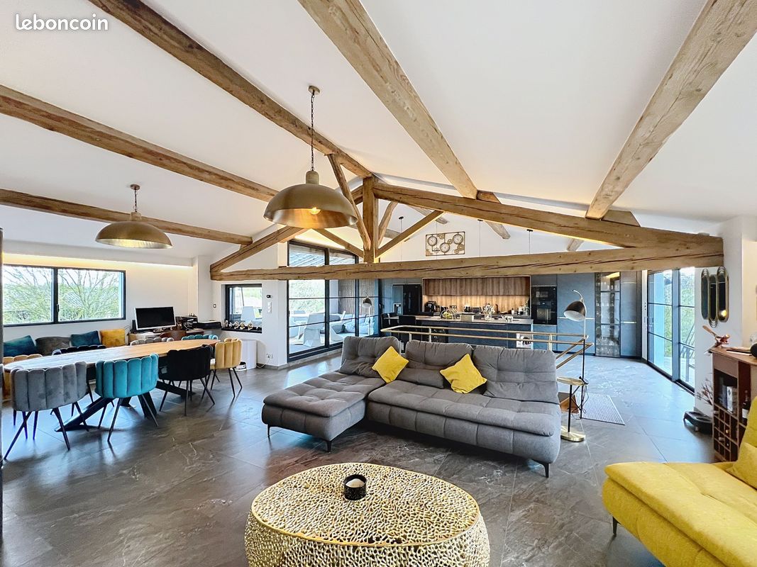 Maison 11 pièces 330 m² · à Castelnaudary · 330 m² · 495 000 €