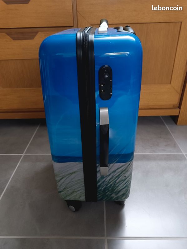 Valise rigide cabine à roues – Design plage et fauteuil