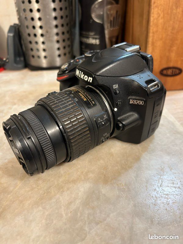 Nikon D3200 + Objectif AF-S 18-55mm f/3.5-5.6 (image 4)