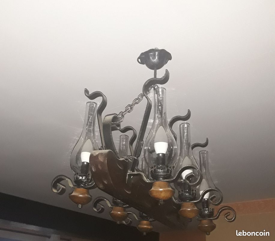 Suspension poutre bois et fer forgé (image 3)
