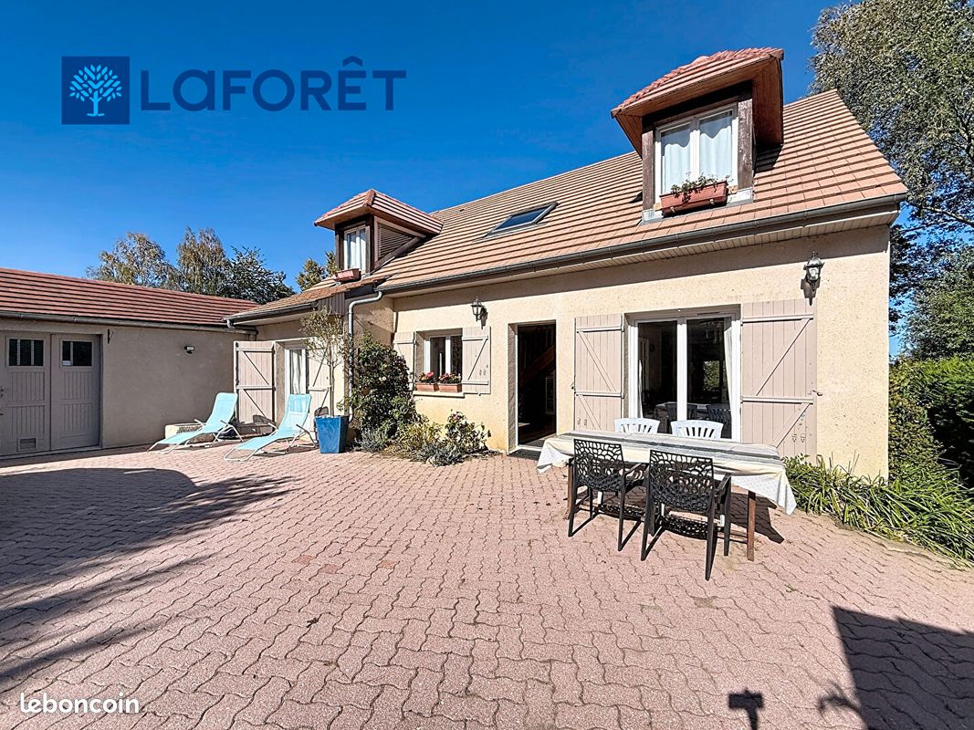 Maison 8 pièces 177 m² · à Poissy · 177 m² · 665 000 €