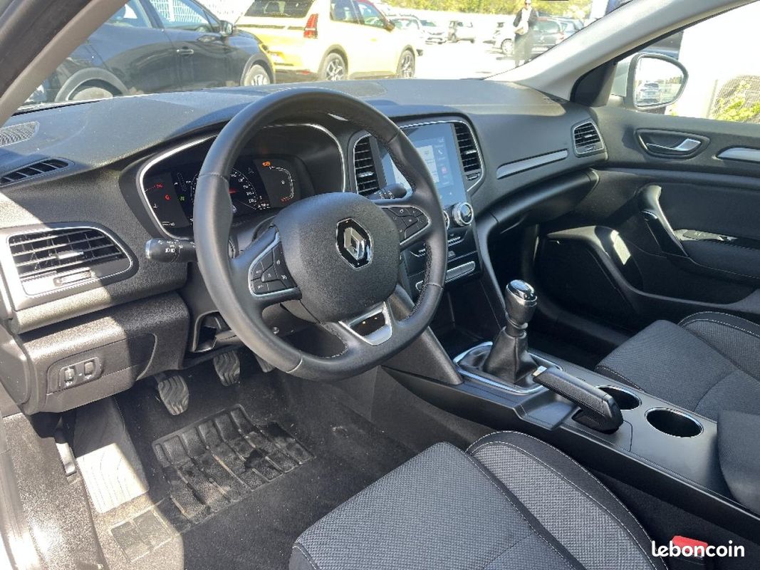 RENAULT MEGANE 1.3 TCe 140 IV Evolution (image 6)