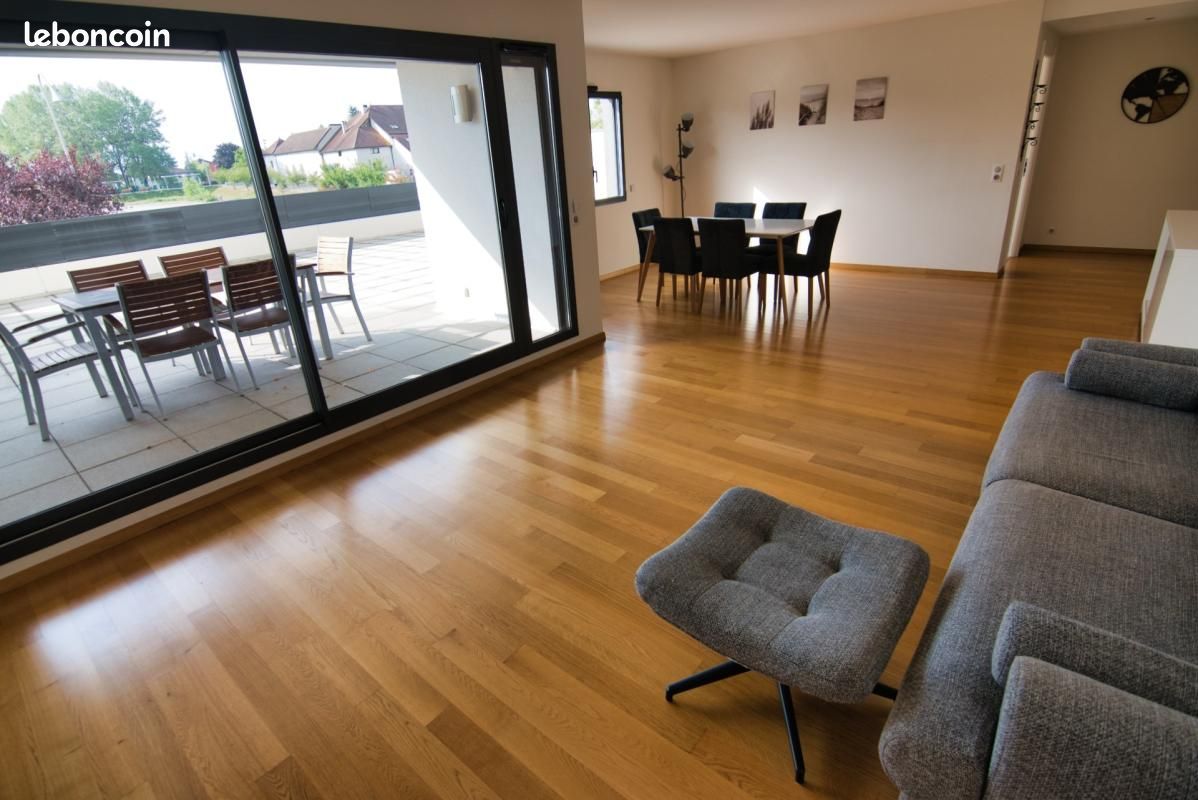 Appartement 4 pièces 133 m² · à Saint-Genis-Pouilly · 133 m² · 2 500 €/mois