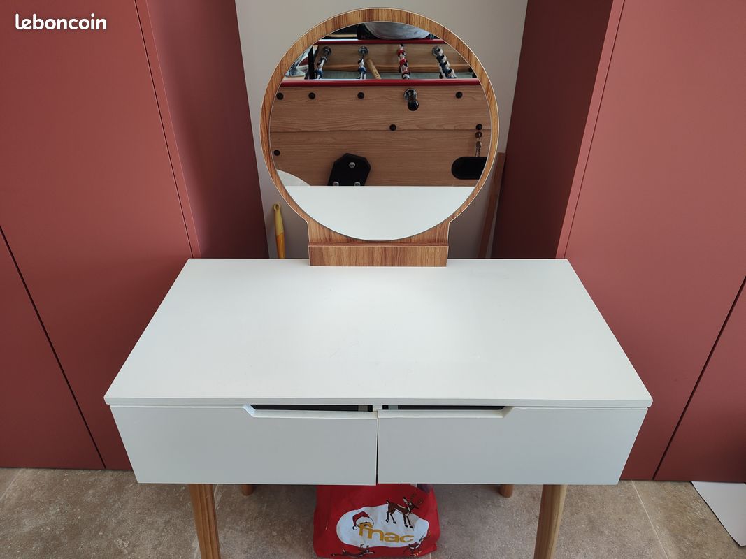 Coiffeuse avec miroir (image 1)