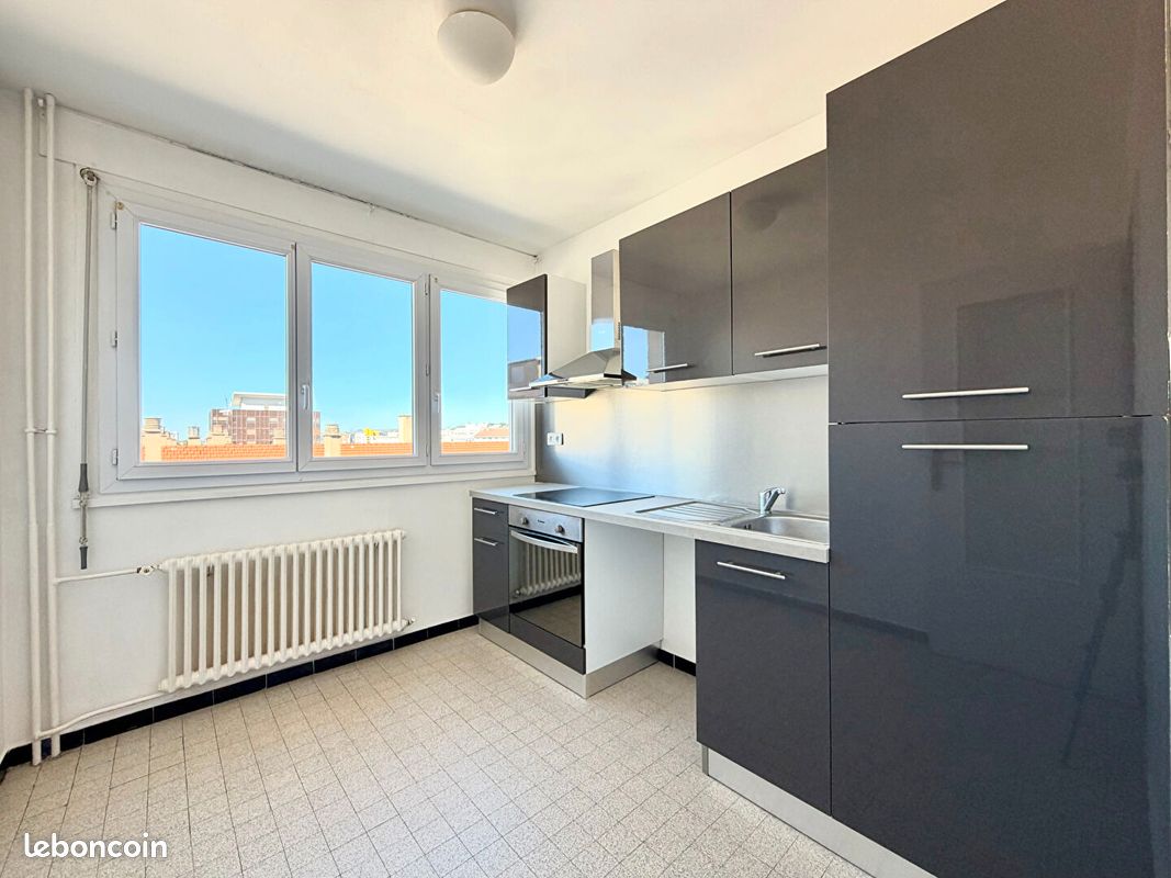 Appartement 2 pièces 42 m² · à Saint-Étienne · 42 m² · 60 000 €