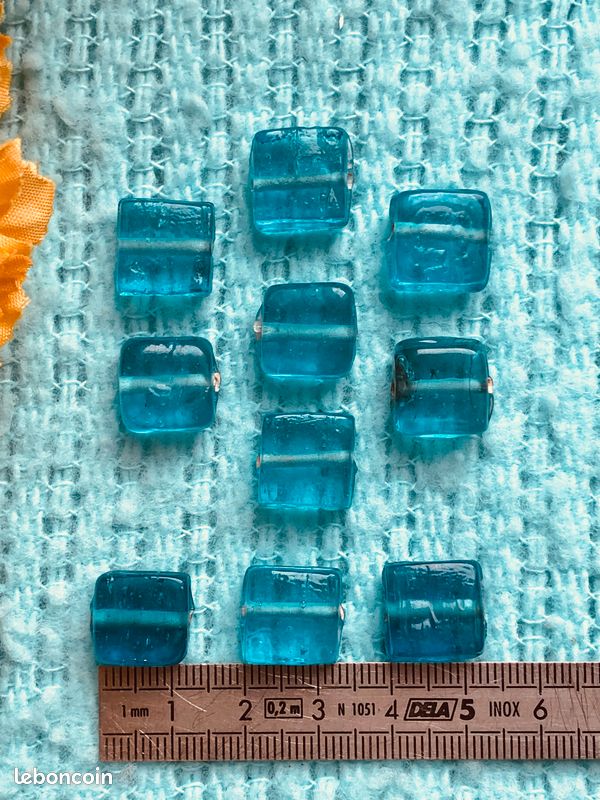 10 Perles Carrées En Verre Pop Bleu Ligné Orange - Dimensions 6x10mm, Neuf, Fabrication Française