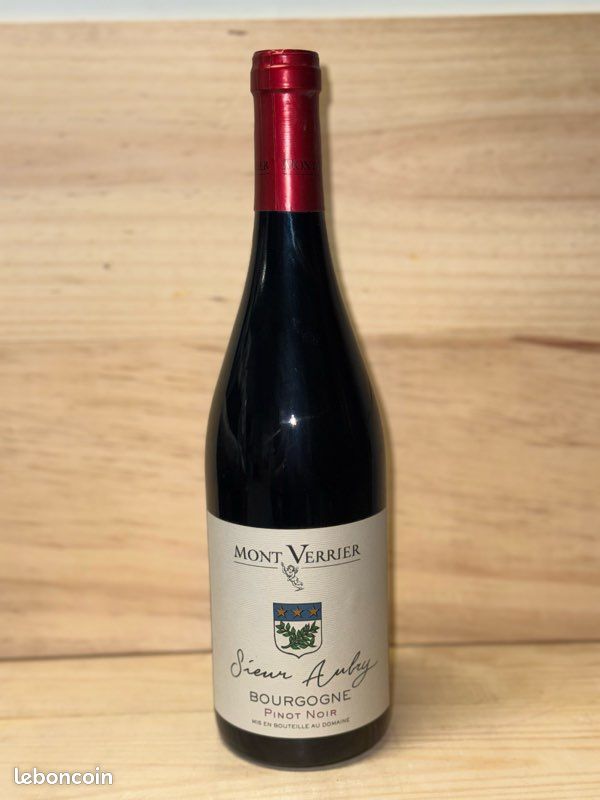 Bouteilles de vins rouges (Bourgogne) (image 4)
