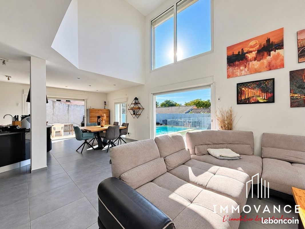 Maison 6 pièces 203 m² · à Castries · 203 m² · 649 000 €