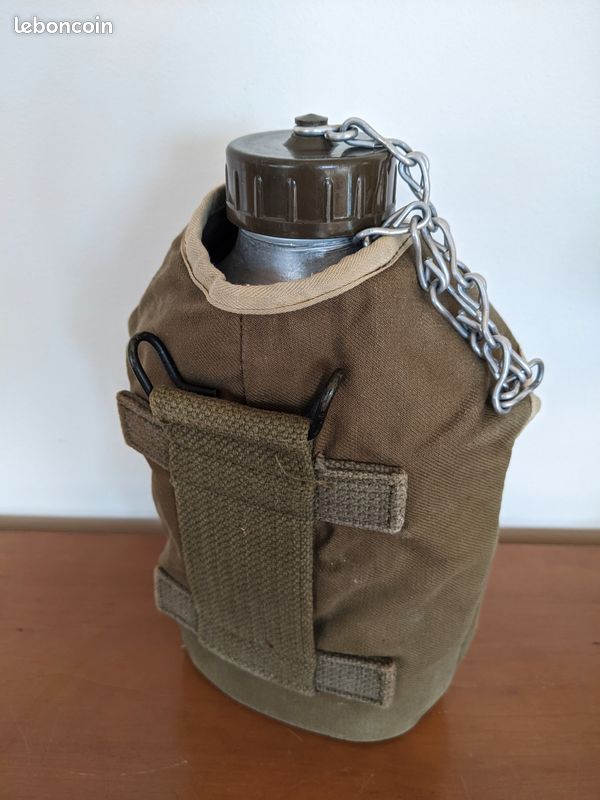 Gourde militaire française France - POST WAR - Guerre d'Algérie