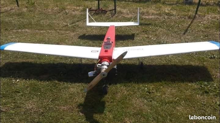 RKSTD Avion RC électrique 1500 mm, moteur sans balais, matériau en mousse  EPO, avion RC à aile fixe, avec bouées, décollage dans un rayon de 3  mètres