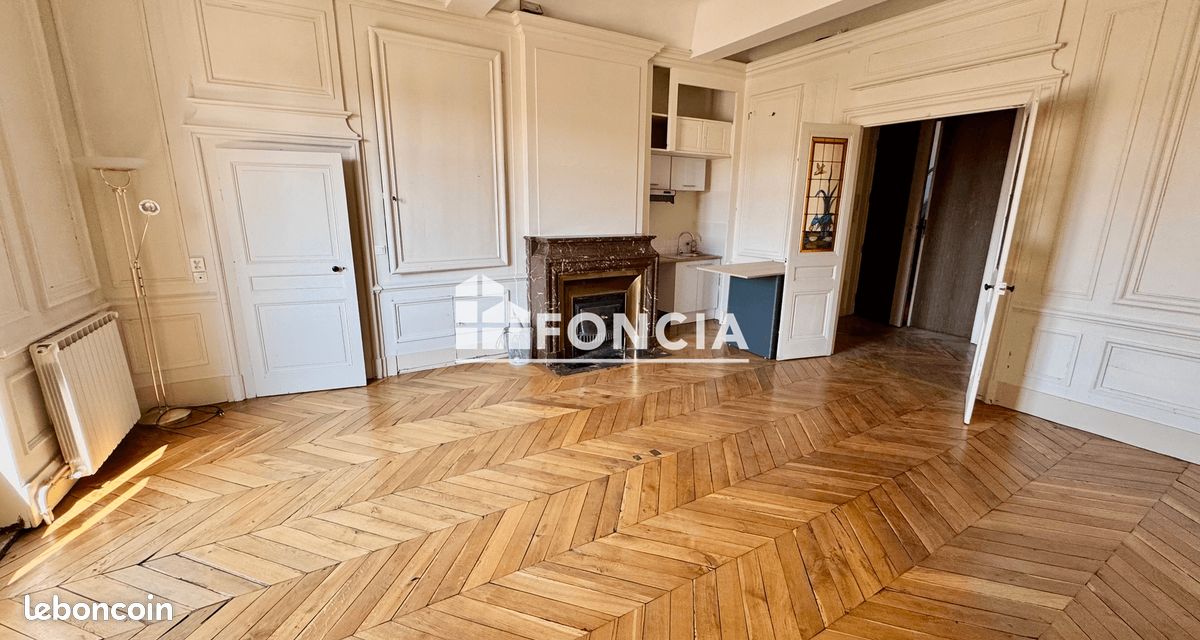 Appartement 1 pièce 42 m² · à Lyon · 42 m² · 850 €