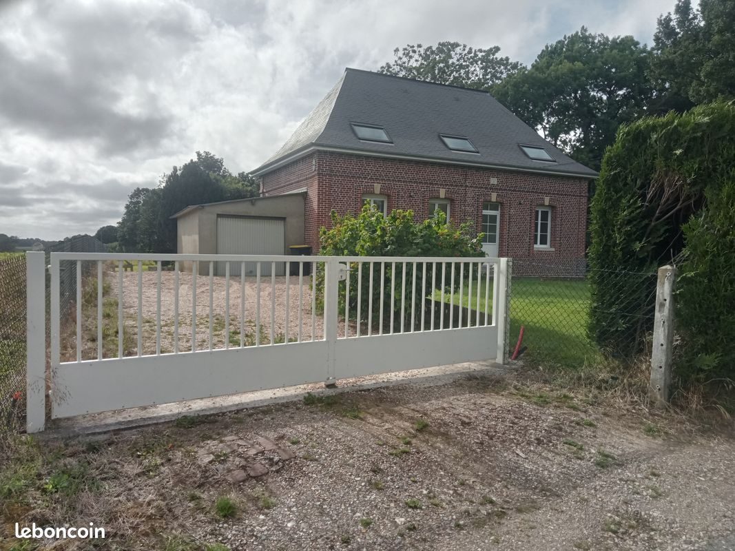 Maison 4 pièces 112 m² · à Neufbosc · 112 m² · 800 €/mois