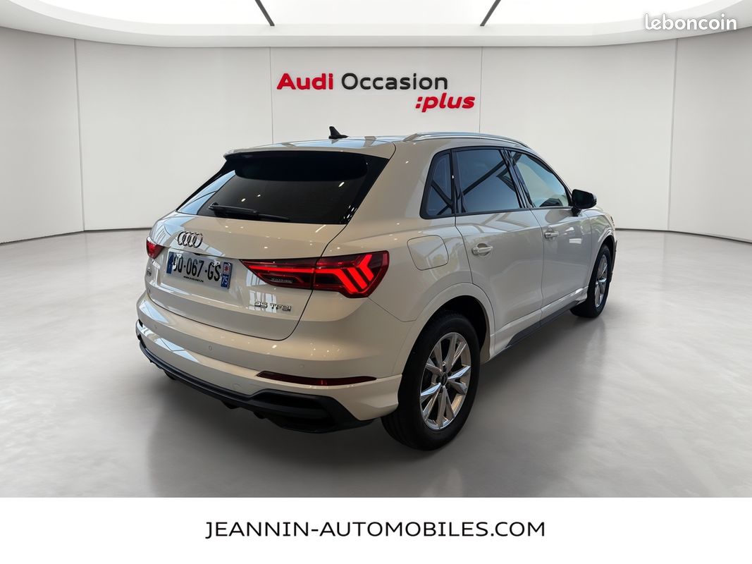 AUDI Q3 35 TFSI 150 ch S tronic 7 S line (image 5)