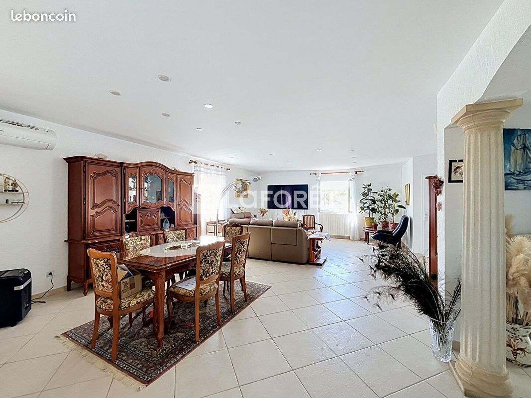 Propriété 5 pièces 220 m² (image 14)