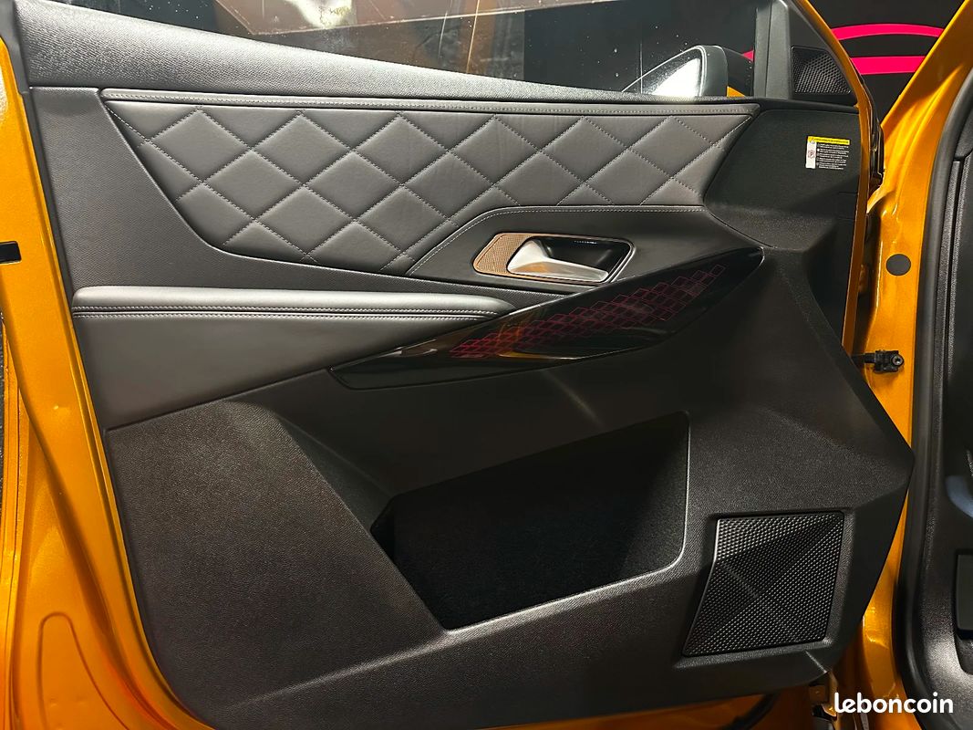 DS DS7 CROSSBACK BlueHDi 180 EAT8 RIVOLI 16580 (image 29)