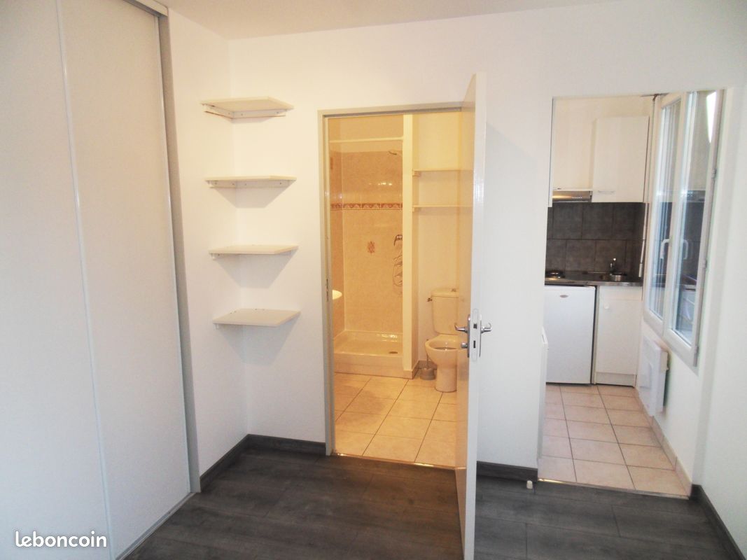 Studio / t1 avec parking proche mairie et fac - Limoges 87000 Centre-Hôtel de Ville Emailleurs (image principale 1)