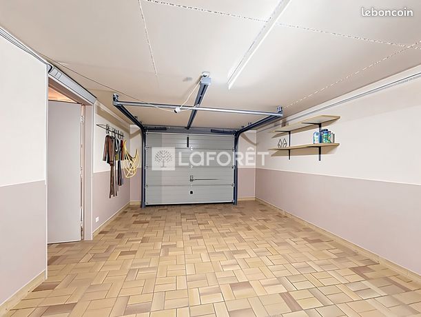 https://img.leboncoin.fr/api/v1/lbcpb1/images/46/f1/d6/46f1d65f71d56a66c347ce82752841ef040d949b.jpg?rule=ad-image