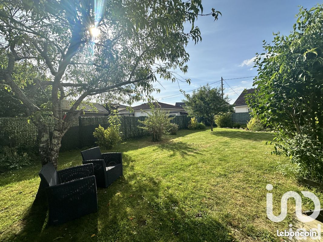 Maison 6 pièces 138 m² · à Notre-Dame-d'Oé · 138 m² · 330 000 €